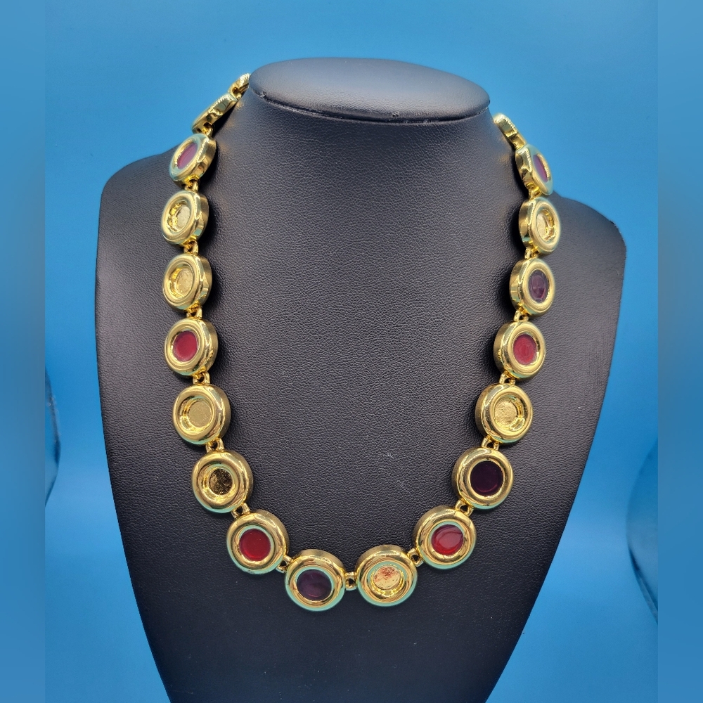 Modern Gold tone Enamel Circle Unmarked Light weight Necklace